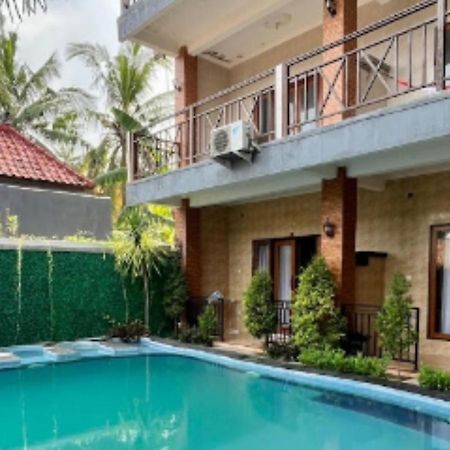 Wahyuga Sari Guest House Nita Salon & Spa Lembongan Exterior photo