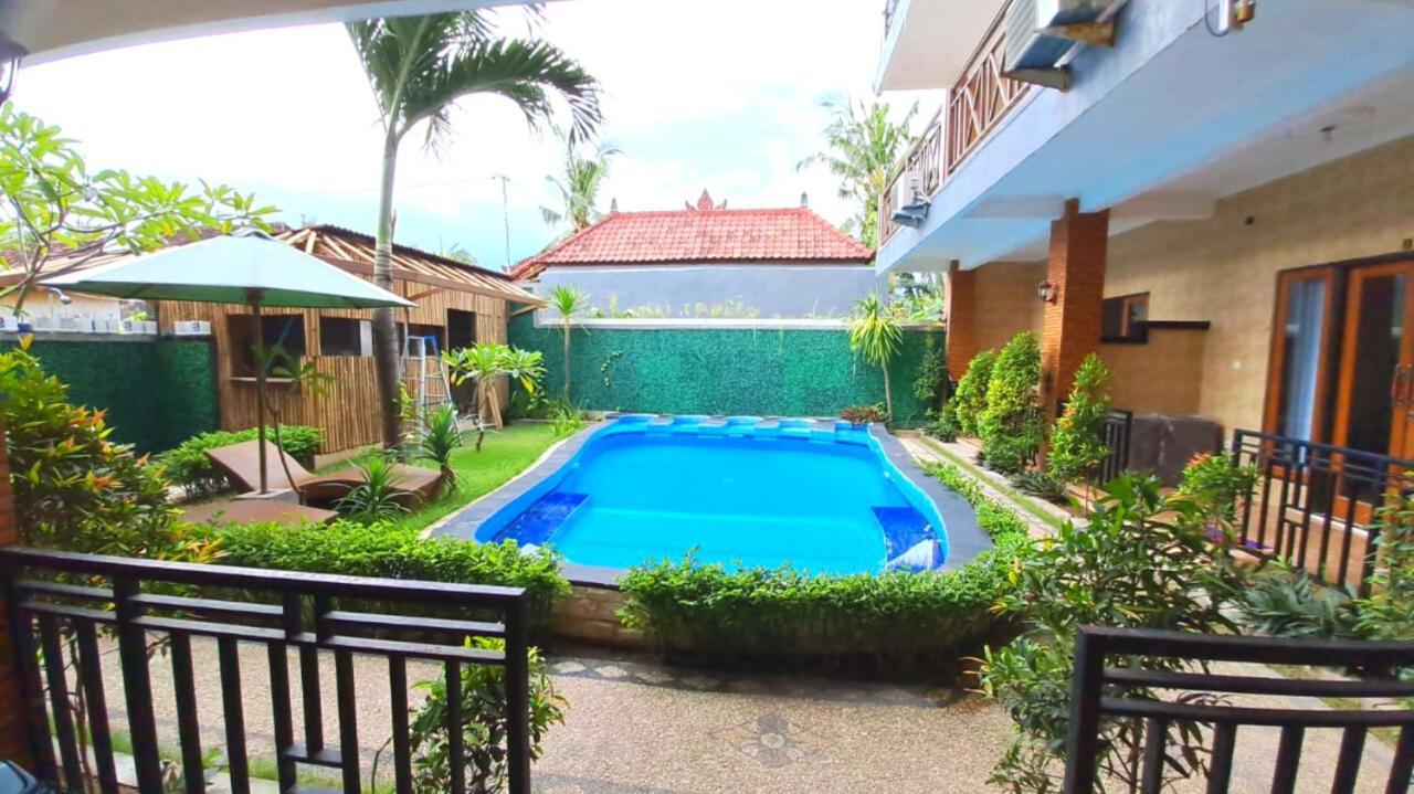 Wahyuga Sari Guest House Nita Salon & Spa Lembongan Exterior photo