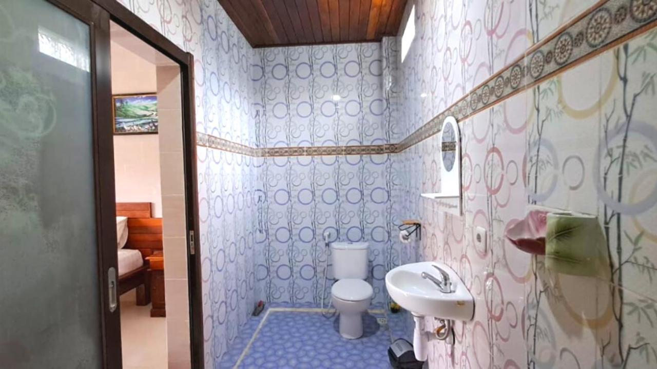 Wahyuga Sari Guest House Nita Salon & Spa Lembongan Exterior photo